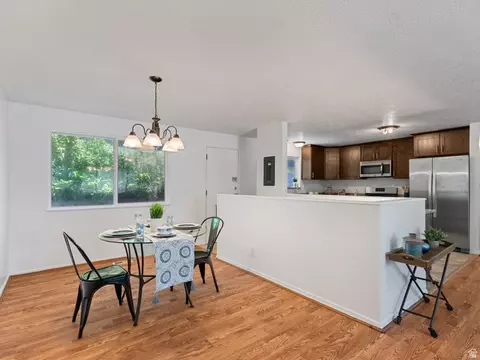 Dining - 2990 E 3900 S, Holladay, UT 84124 photo 1 of 2