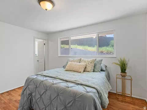 Bedroom - 2990 E 3900 S, Holladay, UT 84124 photo 1 of 3