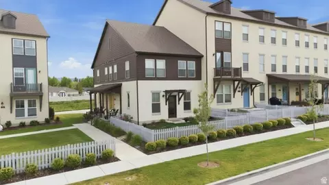 5793 W Lake Ave, South Jordan, UT 84009