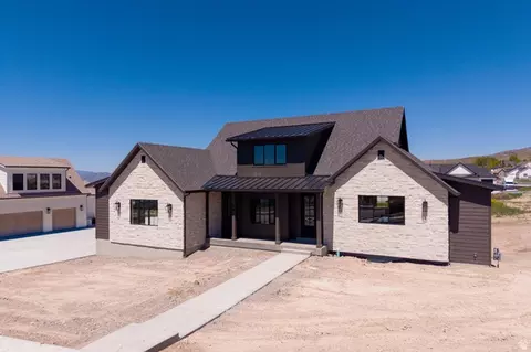 881 E 100 N, Hyde Park, UT 84318