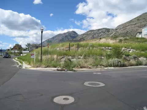 669 E 680 N #14, Lindon, UT 84042 photo 12