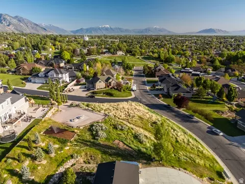 669 E 680 N #14, Lindon, UT 84042 photo 3