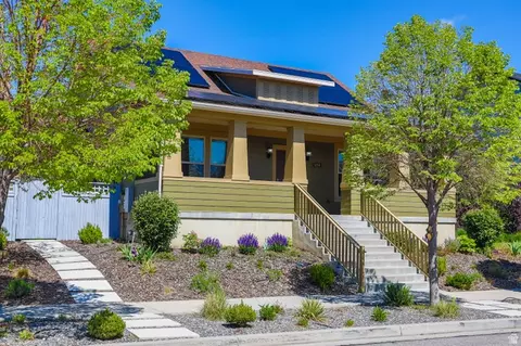 10398 S Martings Dr, South Jordan, UT 84009