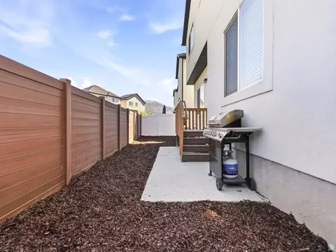 Exterior - 423 E 360 N, Vineyard, UT 84059 photo 5 of 5