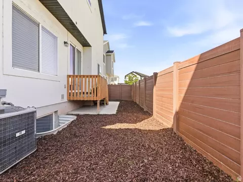 Exterior - 423 E 360 N, Vineyard, UT 84059 photo 3 of 5