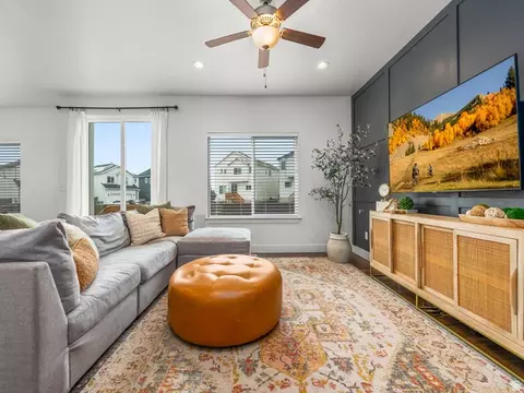 Living - 423 E 360 N, Vineyard, UT 84059 photo 1 of 3