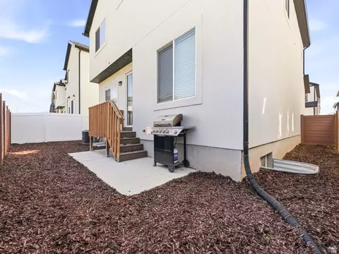 Exterior - 423 E 360 N, Vineyard, UT 84059 photo 4 of 5