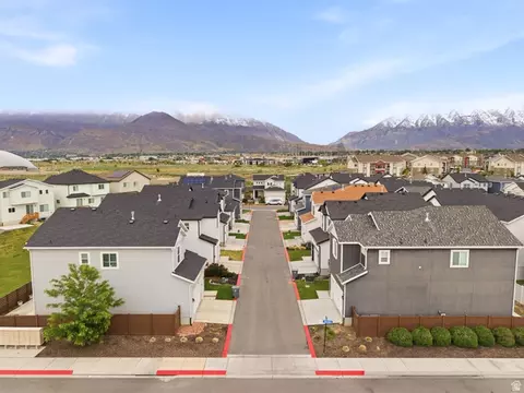 View/Area - 423 E 360 N, Vineyard, UT 84059 photo 2 of 6