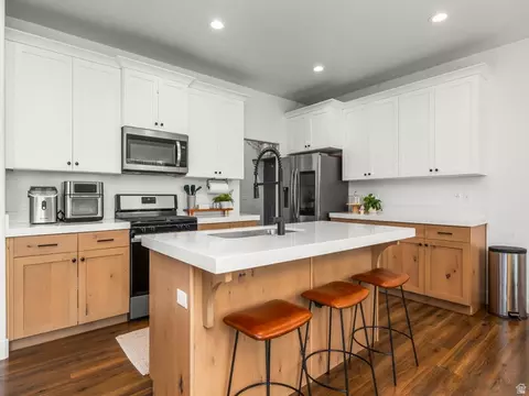 Kitchen - 423 E 360 N, Vineyard, UT 84059 photo 3 of 5