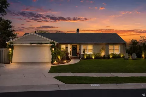 2522 E Skyline Dr, Salt Lake City, UT 84108