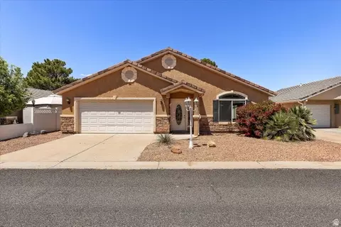 4400 W State St #117, Hurricane, UT 84737