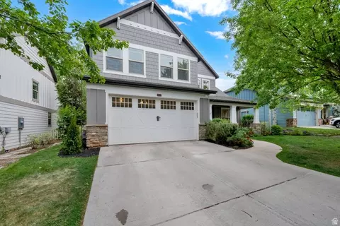 Exterior - 488 E Mission Dr, Midway, UT 84049 photo 2 of 7