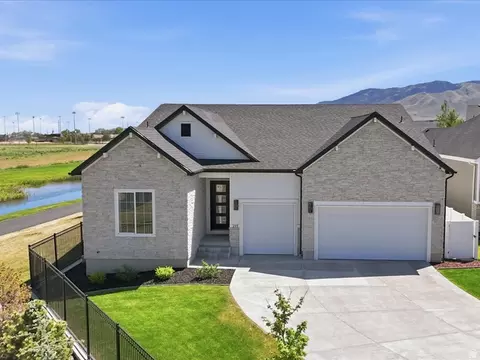 293 E Polaris Dr #101, Saratoga Springs, UT 84045