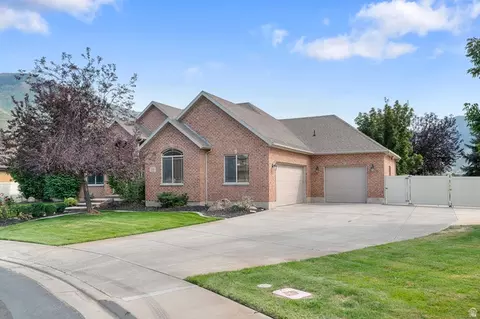 Exterior - 1501 W Elk Cir, Mapleton, UT 84664 photo 3 of 9