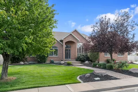 1501 W Elk Cir, Mapleton, UT 84664
