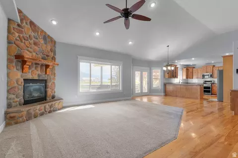 Living - 1501 W Elk Cir, Mapleton, UT 84664 photo 1 of 4
