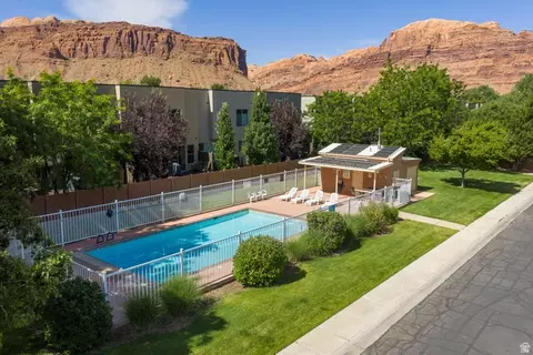 Exterior - 687 W Hale Ave, Moab, UT 84532 photo 7 of 9