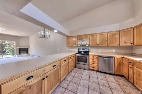 Kitchen - 687 W Hale Ave, Moab, UT 84532 photo 3 of 5