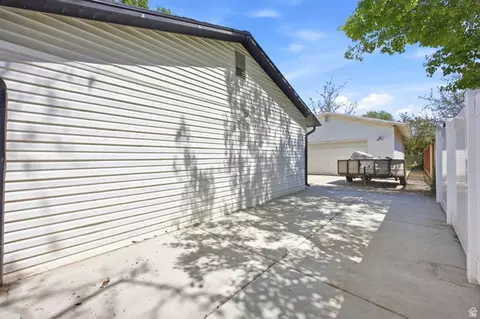 Exterior - 180 E 900 S, Layton, UT 84041 photo 9 of 13