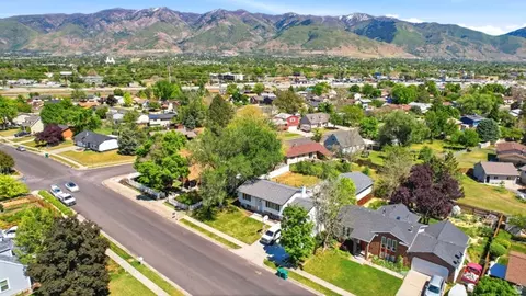 View/Area - 180 E 900 S, Layton, UT 84041 photo 4 of 4