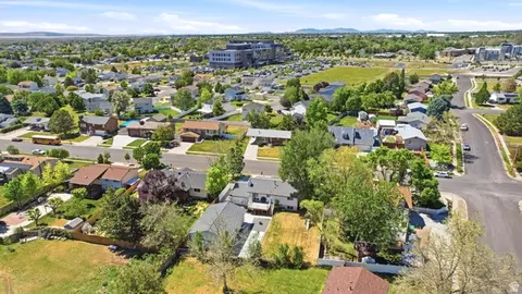 View/Area - 180 E 900 S, Layton, UT 84041 photo 2 of 4