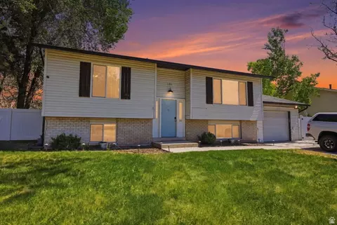 Exterior - 180 E 900 S, Layton, UT 84041 photo 12 of 13
