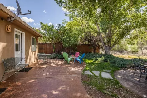 Exterior - 439 W Williams Way, Moab, UT 84532 photo 3 of 11