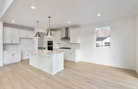 Kitchen - 4875 N Topaz Dr, Eagle Mountain, UT 84005 photo 2 of 2