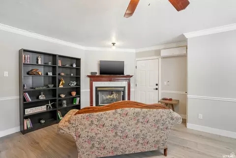 Living - 967 E 12600 S, Draper, UT 84020 photo 4 of 4
