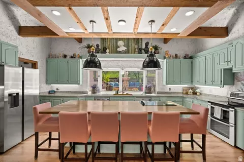 Kitchen - 12 N Quiet Meadow Ln, Mapleton, UT 84664 photo 3 of 8