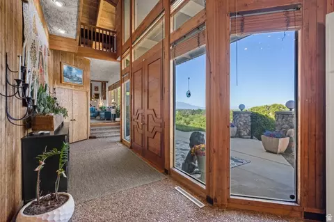 Entry Way - 12 N Quiet Meadow Ln, Mapleton, UT 84664 photo 4 of 8