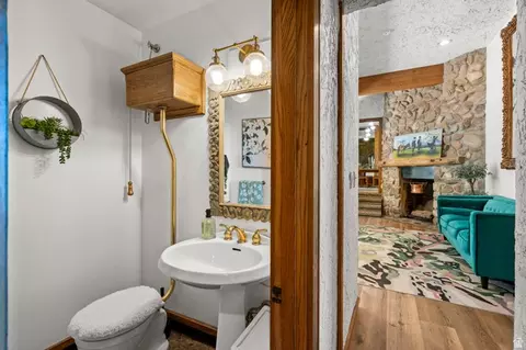 Bath - 12 N Quiet Meadow Ln, Mapleton, UT 84664 photo 1 of 13