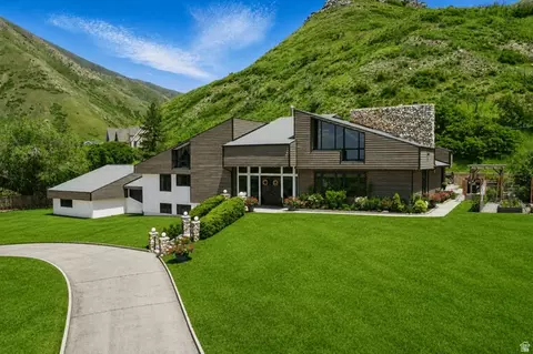 12 N Quiet Meadow Ln, Mapleton, UT 84664