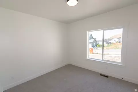 1112 E 50 N, Hyde Park, UT 84318 photo 27