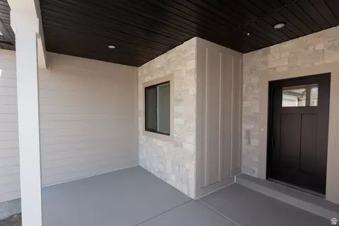 1112 E 50 N, Hyde Park, UT 84318 photo 3