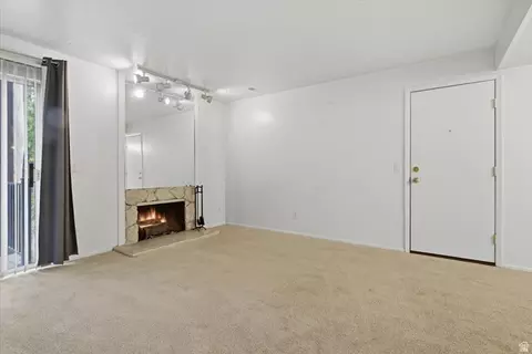 Living - 5328 S 570 E #I, Murray, UT 84107 photo 2 of 6