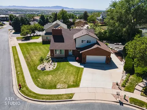 88 W Canyon View Dr N, Farmington, UT 84025