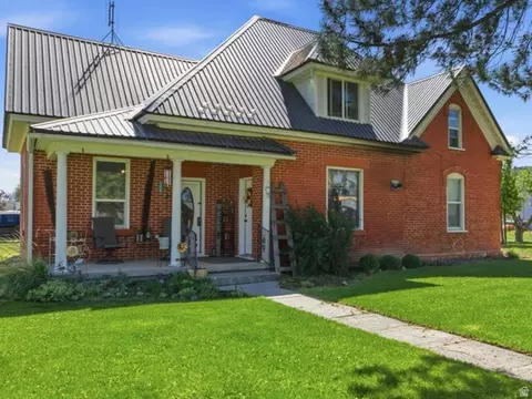 112 S 1st E E, Weston, ID 83286