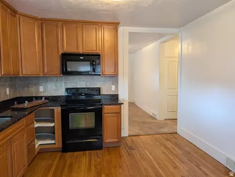 Kitchen - 628 E 1600 S, Orem, UT 84097 photo 2 of 2