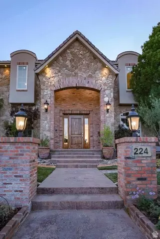 Exterior - 224 E 1175 S, Ivins, UT 84738 photo 2 of 27
