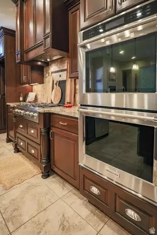 Kitchen - 224 E 1175 S, Ivins, UT 84738 photo 7 of 10