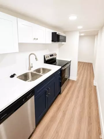 Kitchen - 1440 S 760 E, Orem, UT 84097 photo 4 of 4
