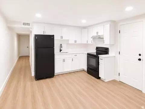 Kitchen - 1440 S 760 E, Orem, UT 84097 photo 2 of 4