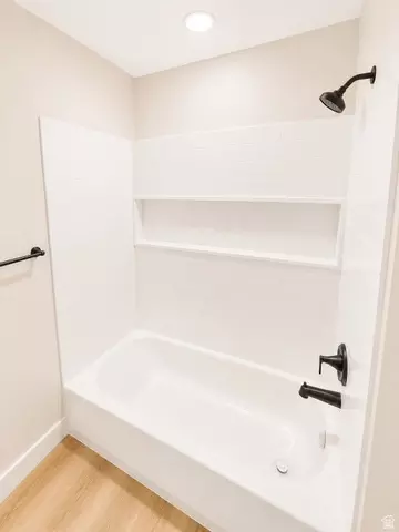Bath - 1440 S 760 E, Orem, UT 84097 photo 3 of 5
