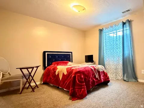 Bedroom - 1528 E Buttercup Dr, Sandy, UT 84092 photo 4 of 5