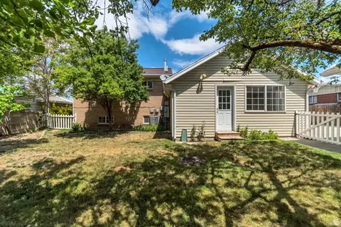 Exterior - 388 E 6220 S, Murray, UT 84107 photo 5 of 5