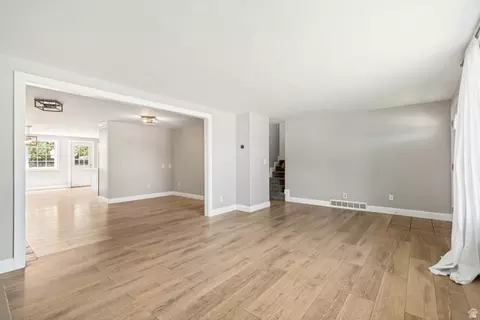 Living - 388 E 6220 S, Murray, UT 84107 photo 3 of 5