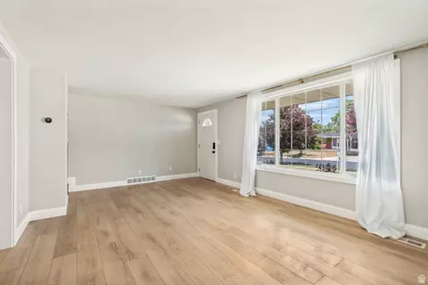 Living - 388 E 6220 S, Murray, UT 84107 photo 1 of 5