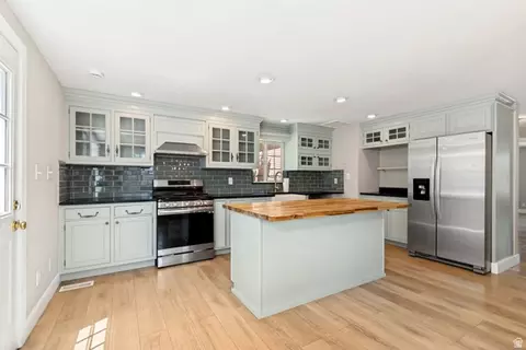 Kitchen - 388 E 6220 S, Murray, UT 84107 photo 1 of 2