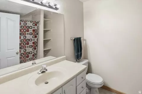 Bath - 1990 S 424 E, Orem, UT 84058 photo 4 of 5